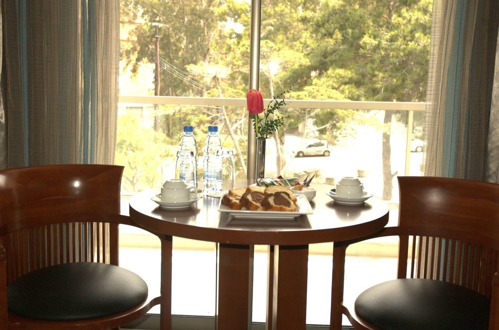 Monte Mare Hotel Джуния Экстерьер фото